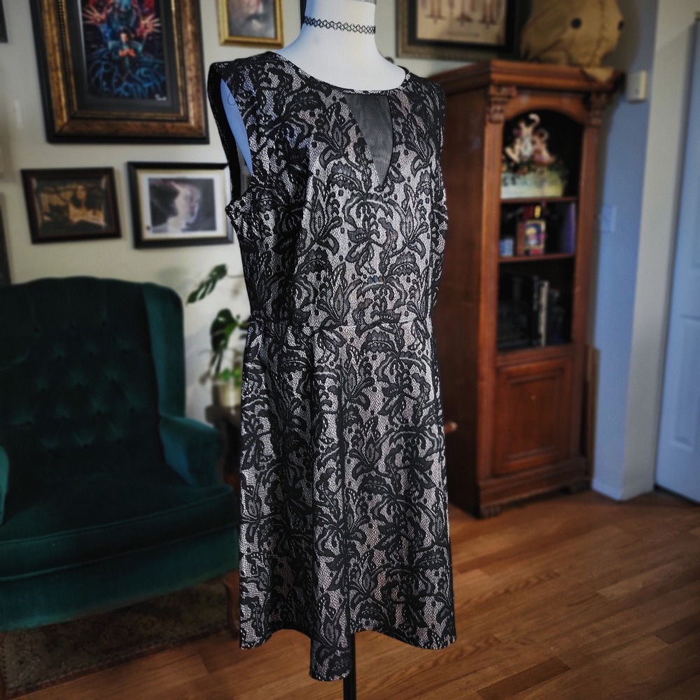 Paper Doll Dress Womens 2X Black Lace Mesh Back Sleeveless Cocktail‎ Party Goth